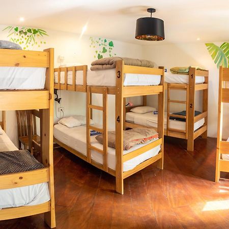 Rainbow Hostel リマ エクステリア 写真